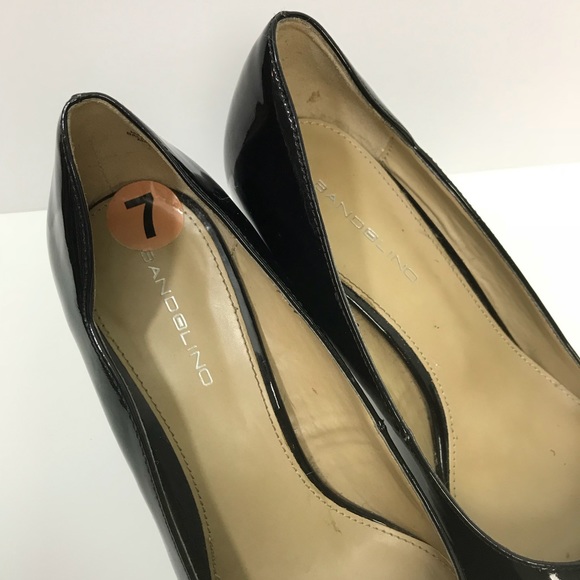 Bandolino Black Pumps. Size 7 M - Picture 3 of 8